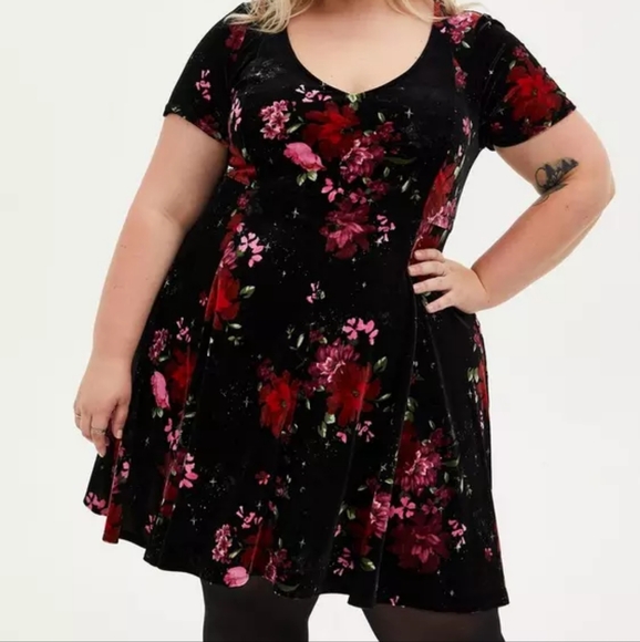 NWOT Torrid Mini Velvet Skater Dress- Black Floral - Picture 2 of 8
